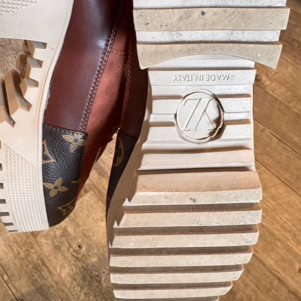 Louis Vuitton Monogram Brown and Black Boots 39 8.5 - Picture 6 of 6